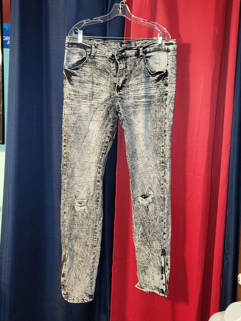 Acid Wash Gray Distressed Jeans Blue Cult Size 36 With Zipper Ankles